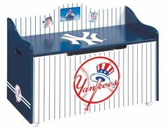 the new york yankees bench is made out of plastic