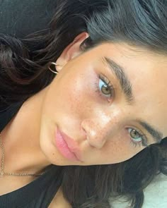 pecas, sin lunares Maquillaje Glowy, Happy Faces, Smink Inspiration, Beauty Make-up, Makijaż Smokey Eye, School Looks, Glowy Makeup, Clean Makeup