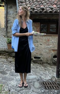 Vacation Outfits Cool Weather, Japanese Capsule Wardrobe, Minimalist Summer 2024 Outfits, Morocco Outfits, 2024 Wardrobe, Japanese Minimalist, Look Retro, 2024 Style, Dresses Style