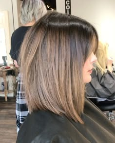 Long Bobs, Bob Haircut For Fine Hair, Medium Short Hair, Bob Hairstyles For Fine Hair, Long Bob Hairstyles, Haircut For Thick Hair, Haircuts For Fine Hair, Strawberry Blonde