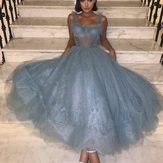 Zeena Zaki Dress From Dubai, Never Worn, Size Medium Prom 2k22, Tea Length Prom Dress, Short Graduation Dresses, Dresses Occasion, Homecoming Dress Short, Elegant Gowns, Tulle Homecoming Dress, Graduation Dresses, Lace Homecoming Dresses