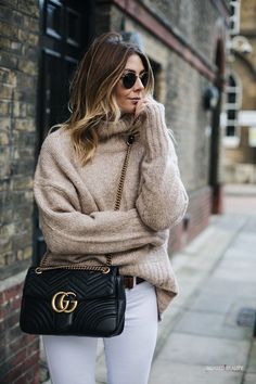 Gucci Bag Outfit, Emma Hill, Tan Belt, Kick Flare Jeans, Luxury Products, Sweater White, Outfit Look, Luxury Collection