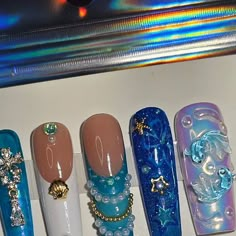 Ocean French Tip Nails, Mermaid Themed Nails, Sea Life Nails, Water Nails Design, Ocean Themed Nails, Pisces Nails Designs, Pisces Nails, Under The Sea Nails, Boujie Nails