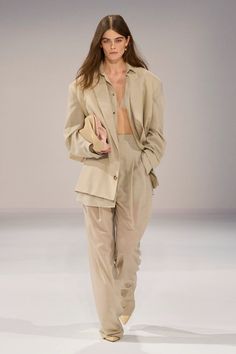 Androgynous Outfits, Sarah Richardson, Fantasy Gowns, Milano Fashion Week, Androgynous Fashion, Milan Design Week, Spring Summer 2024, Runway Collection