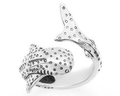 This stunning whale shark ring is sure to make a statement! Whale sharks are the largest fish in the sea and we wanted this ring to capture every detail of these gentle ocean giants. Hours of careful research went into making every detail as realistic as possible. With its signature spots and mouth wide open there's no mistaking this ocean animal. A unique gift for scuba divers and ocean lovers! 5% of every sale is donated directly to Shark Conservation Australia. For a matching set, check out o Whale Shark Bracelet, Whale Shark Earrings, Whale Shark Necklace, Whale Shark Jewelry, Cute Jewelry Silver, Whale Ring, Shark Clothes, Shark Accessories, Whale Earrings