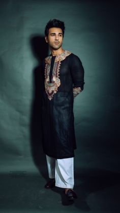 Pulkit Samrat, Mens Kurta, Fashion Suits, Mens Fashion Suits, Outfits Ideas, Men's Style