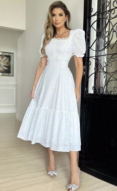 White Maxi Dress Outfit, Lace Blouse Styles, White Chiffon Dress, Cutwork Dress, Knee Length Wedding Dress, Lace Dress Casual, Conservative Fashion, Designer Kurti Patterns, Cute Skirt Outfits