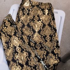 Gold Foil Stretch Leggings By Romeo And Juliet Couture, Sz M. New, Never Worn, Soft, Lightweight Leggings. Gold Foil Fleur De Lis Pattern Embossed On Stretch Poly Spandex Leggings. Inseam Is About 29 Inches. Waist Measures 13 Inches Flat, Unstretched. Gold Stretch Leggings For Party, Elegant Bottoms For Costume Party, Fitted Gold Pants For Festive Season, Elegant Stretch Gold Pants, Elegant Gold Stretch Pants, Elegant Black Leggings For Party, Elegant Black Party Leggings, Couture Pants, Spandex Leggings