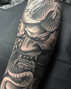 Hannya Maske Tattoo, Hannya Maske, Oni Mask Tattoo, Japanese Snake Tattoo, Hannya Mask Tattoo, Cobra Tattoo, Hannya Mask, Samurai Tattoo Design, Men Tattoos Arm Sleeve