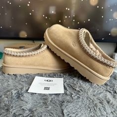 Brand New Authentic Ugg Tasman Slippers Women Driftwood Ugg Tasman, Ugg Women's Tasman Slipper Outfit, Driftwood Tasman Uggs, Tasman Uggs Colors, Ugg Tasman Slippers Driftwood, Women Tasman Uggs, Uhh Tasman Slipper