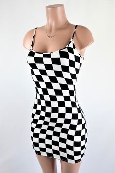 Size: L 60s Checkered Dress, Checker Dress, Checkered Dress Outfit, Toga Outfit, Checkered Clothes, Checkered Outfit, Race Outfit, Girl Fashion Style, Checkered Jacket