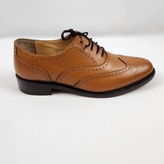 Samuel Windsor Mens Leather Brown Bv283 Cheltenham Wingtip Shoes Size 6.5 / Us 7 Brand New No Box Brown Leather Dress Shoes, Black Patent Leather Loafers, Oxford Shoes Brown, Brown Leather Dress, Wingtip Oxford Shoes, Cap Toe Shoes, Wingtip Shoes, Brown Dress Shoes, Ferragamo Men