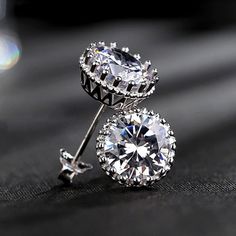 Brand New Women's 2ct Diamond Stud Earrings 18k White Gold Plated 925 Sterling Silver (Stamped) Genuine 2ct Lab Created Diamonds Measurements .25" Tall X .5" Wide Retail Price $295 Buy With Confidence From A Trusted Seller With A 99%+ Feedback Rating! A0177 (Id-208-) Romantic Earrings, Jewelry Photoshoot, Halo Earrings Studs, Round Stud Earrings, Stud Earrings For Women, Engagement Jewelry, Simple Jewelry, Diamond Earrings Studs, Diamond Studs