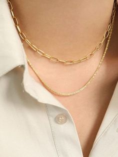 Silver or 14K gold plated. Irregular chain minimalist necklace. Adjustable length of 39cm to 44cm.