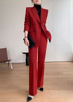 Black And Red Suits For Women, Pan Suits For Women, Women In Red Suits, Women’s Pant Suit Outfit Formal, Red Pant Outfit, Women Suit Outfits Business, Colorful Suits For Women, Red Suit Outfit Women, Woman Suit Outfit