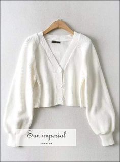 Women Solid White Buttoned Fluffy Boxy Cardigan with Puff Letran Sleeve Summer Shopping Outfit, Boxy Cardigan, Spring Outfits Women, Style Cardigan, Looks Chic, White Cardigan, Loose Sweater, Solid Clothes, Short Coat