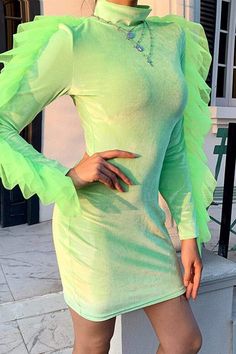 Size(in) Bust Waist Hip Length S 31.9 25.6 33.5 32.3 M 33.5 27.2 35.0 33.1 L 35.0 28.7 36.6 33.9 Green Ruffled Bodycon Dress, Green Ruffle Bodycon Dress, Winter Green Fitted Dress, Fitted Green Winter Dress, Green Long Sleeve Bodycon Summer Dress, Green Fitted Dress For Winter, Fitted Green Dress For Winter, Trendy Green Winter Dress, Trendy Stretch Dresses With Ruffles