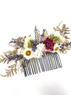 Dried Bouquet Display, Cute Prom Hair, Floral Farm, Flower Farming, Hair Pins Wedding, Prom Hair Accessories, Floral Hair Pieces, Floral Comb, Fresh Flower Bouquets