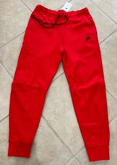 Nike Sportswear Tech Fleece Joggers University Red Black New with tags CU4495 657 Men's Large $110.00 Ships usps Red Joggers With Pockets For Jogging, Red Athleisure Sweatpants With Pockets, Casual Red Sports Sweats, Red Casual Sports Sweats, Casual Red Sweats For Sports, Red Athleisure Sweatpants For Sports, Red Athleisure Sweats For Streetwear, Red Winter Joggers, Nike Joggers For Sports