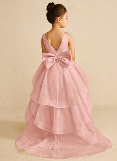 We encourage all our flower girls to feel like the princess they are while wearing Pumpkin. Made from matte satin and tulle, she features a scoop neckline, a bow tie belt, a ruched A-line silhouette, and a tiered tulle skirt trimmed with horsehair. Groomsmen Shoes, Tiered Tulle Skirt, Brides Mom, Pumpkin Flower, Tulle Flower Girl, White Alabaster, Flower Girl Dresses Tulle, Matte Satin, Flower Girls