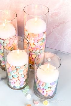 there are many candles that have candy in them