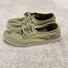 Questions? Leave A Comment Below! Casual Lace-up Shoes With Textured Sole, Casual Closed Toe Canvas Shoes With Laces, Casual Green Canvas Shoes With Speckled Midsole, Casual Green Slip-on Walking Shoes, Casual Ankle-high Walking Shoes For Spring, Casual Green High-top Walking Shoes, Casual Green Walking Shoes With Rubber Sole, Green Casual Lace-up Shoes With Rubber Sole, Casual Green Walking Shoes For Streetwear