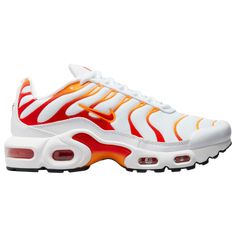 Maximize your young athletes’ potential with tech-driven comfort in the Nike Air Max Plus EMEA. Rooted in the original design to support energetic strides, these Air Max sneakers bring aboard a lightweight, breathable upper to deliver all-day comfort to your stars. Fitted with the iconic Tuned Air technology, these running shoes power up your boys’ steps with unreal bounce and cushioning so they can train well for a brighter future. Infusing sights and sounds of beach life, the plastic arch on t Nike Wishlist, Drake Nicki Minaj, Nike Shoes Women Fashion, Favorite Shoes, Young Athletes, Casual Running Shoes, Best Running Shoes, Nike Air Max Plus, Air Max Plus