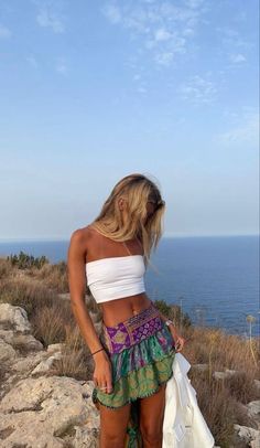 dm for credit! Surfergirl Style, Hawaii Outfits, Mode Hippie, Estilo Hippie, Inspiration Mode, Vacation Outfits, Looks Vintage