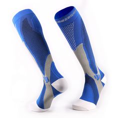 SqueezeGear Compression socks assist in circulation by helping push blood and fluids out of your legs. They create a ‘pressure gradient’ by fitting snugly around the ankle and tapering off in pressure towards the top of the sock. This creates better venous pressure, and prevents swelling and increased fatigue after a long day of work or activity. SqueezeGear Compression socks have been found to work based on clinical evidence, especially in diseases of the veins in the legs. SqueezeGear Compress Nursing Socks Compression, Compression Socks Pro Compression, Media Buying, Socks For Men, Household Chores, Compression Socks, Pilots, Buy 1, Pregnant Women