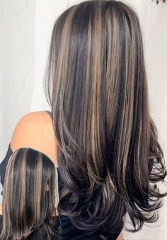 Blond Black Highlights, Black Hair Brown And Blonde Highlights, Skunk Hair With Brown, Skunk Hair Caramel, Highlights Hair Extensions, Black Hair With Highlights Layers, Stripe Highlights Hair, Black Brown Highlights Hair, 2000s Highlights Hair Black