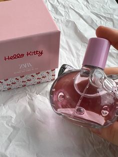 Koleksi Parfum, Hello Kitty Aesthetic, Mia 3, Perfume Lover, Hello Kitty Pictures, Hello Kitty Items, Hello Kitty Collection, Perfume Collection