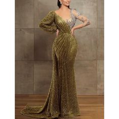 Silhouette:Mermaid / Trumpet; Hemline / Train:Court Train; Closure:Zipper UP; Built-In Bra:No; Embellishment:Pleats,Sequin; Fabric:Sequined; Sleeve Length:Long Sleeve; Tips:Professional dry cleaner only,Colors may vary slightly due to different monitor settings; Boning:No; Style:Elegant; Occasion:Formal; Neckline:Illusion Neck; Front page:Evening Gown; Listing Date:10/08/2023; Bust:; Hips:; Hollow to Floor:; Waist: Gold Elegant Dress, Red Green Dress, Gown Elegant, Dresses Formal Elegant, Evening Gowns Elegant, Mermaid Gown, Elegant Christmas, Dress Formal, Christmas Dress