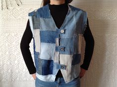 Vest Sleeveless Jacket In Jeans Patchwork Recycled Upcycled Size 36/40 Clothing Patchwork Unique Asymmetrical Oversize Patchwork Denim Top Unisex Recycled Upcycled Oversize Asymmetrical Patchwork Jeans Jacket Doubled vest Size 36/40 Please compare your measurements to those below: Shoulder to Shoulder 45 cm _ Armpit to Armpit 56.5 cm Total length at the front 63 cm _ Length in the back 51 cm Armpit length to the bottom of the vest 28 cm _ Bottom width 53cm Cotton Excellent Patchwork condition Th Patchwork Jean Jacket, Jeans Patchwork, Patchwork Denim, Patchwork Jeans, Jeans Jacket, Cropped Tube Top, Sleeveless Jacket, Denim Patchwork, Denim Top