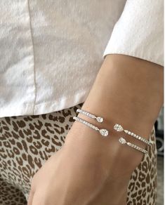 2022 Jewelry, Diamond Bracelet Design, Mothers Bracelet, Jewelry Beautiful, Diamond Jewelry Designs, Indian Wedding Jewelry, Jewelry Fashion Trends, Classy Jewelry, Fancy Diamonds