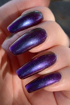 Looking to add some fun and vibrant colors to your nail game? Check out these stunning 32 chrome nail designs! From mesmerizing art to shiny finishes, these trendy styles are sure to make a statement. #nailinspiration #chromenails #nailart Makeup Party, Chrome Powder