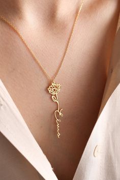 Birth Month Flower Name Necklace, Custom Name Necklace with Birth Flower, Dainty Personalized Minimalist Jewelry, Necklace For Her, Jewelry * MATERIAL: High Quality Solid 925 Sterling Silver *FINISHED COLOR: Silver - Gold - Rose Gold *NECKLACE LENGHT: 14'' - 15'' - 16''- 17''- 18'' - 19'' - 20'' - 21'' - 22'' (please contact us if you would like a different length) * All our jewelry is custom made by hand with Love and Care in our workshop This necklace is the perfect gift for you loved ones. We Gold Band Engagement Rings, Tulip Necklace, Creative Birthday Gifts, Jewelry Design Drawing, Fancy Jewellery Designs, Gold Mangalsutra, Beaded Jewels, Necklace For Her, Birth Month Flower