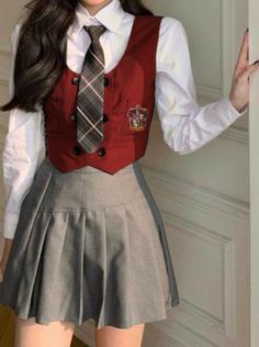 oi eu sou nova nesse negócio de fazer fanfic espero que fique bom . b… #fanfic # Fanfic # amreading # books # wattpad Cute Gryffindor Uniform, Gryfindor Girl Uniform, Cute Hogwarts Uniform, Harry Potter Clothes Gryffindor, Hogwarts Inspired Outfits Gryffindor, Gryffindor Outfit Uniform, Harry Potter Gryffindor Outfits, Harry Potter Outfit Ideas Gryffindor, Gryffindor Uniform Aesthetic