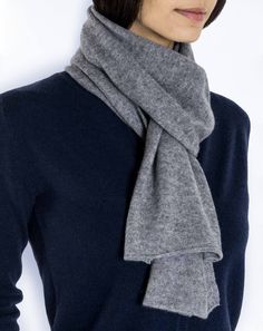 Pure Cashmere Plain Knit Scarf Scarf Ideas, Plain Scarves, Elegant Scarves, Cashmere Accessories, Black Plain, Womens Cashmere, How To Wear Scarves, Fashion Group, Weekend Wear