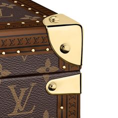 LOUIS VUITTON® - 8 Watch Case - Vuittonite Louis Vuitton Watches, Luxury Luggage, Louis Vuitton Store, Louis Vuitton Official Website, Classic Monogram, Vintage Luggage, Lv Monogram, Louis Vuitton Official, French Brands