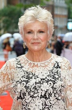 Julie Walters, Over 60 Hairstyles, 2015 Hairstyles, Short Hair Over 60, Haircut For Older Women, Old Woman, Short Styles