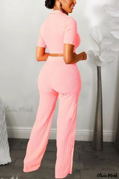 Olivia Mark - Emerald Green Solid Straight Short Sleeve Two-Piece Pants Set - Contemporary Casual Ensemble Grey Two Piece, Pink Two Piece, Solid Color Pants, Two Piece Pants Set, Yellow Shorts, Casual Sets, Knit Shorts, Cut Design, Wholesale Clothing