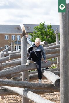 Children climbing along rope playground equipment Wood Playground, City Playground, Playgrounds Architecture, Urban Playground, Wooden Playset, Wooden Playhouse, Outdoor Play Equipment, Play Equipment, Play Structure