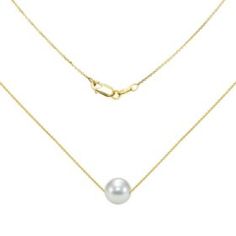 Classic Gold Pearl Necklace With Round Pendant, Classic High Luster Pendant Pearl Necklace, Classic Yellow Gold Pearl Necklace With Round Pendant, Formal Yellow Gold Pearl Necklace With Round Pendant, Yellow Gold Round Pearl Necklace, Formal Solitaire Pearl Pendant Necklace, Classic Gold Round Pearl Necklace, Minimalist Yellow Gold Round Pearl Necklace, Classic Jewelry With High Luster Round Pendant