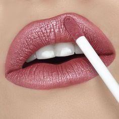 Lips Outline, Outline Lips, Shimmer Lipstick, High Shine Lip Gloss, Soften Lips, Long Wear Lipstick, Matte Metallic, How To Line Lips, Beautiful Lips