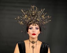 Medusa Headpiece, Dark Angel Costume, Crown Dark, Aesthetic Eclectic, Medusa Gorgon, Spider Costume, Spider Queen, Dark Goddess, Goddess Crown