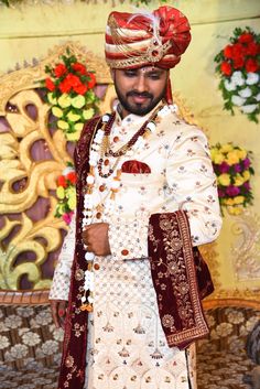 Sigal Photo Pose, Varraja Pose, Groom Poses Indian Wedding