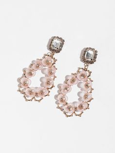 Product Type Drop Earrings Color Peach Base Metal Alloy Stone Type Artificial Stones Closure Push Plating Gold-Plated Occasion Party Pink Metal Earrings For Evening, Pink Metal Evening Earrings, Pink Metal Earrings For Wedding, Feminine Teardrop Earrings For Party, Beaded Rose Gold Earrings For Party, Elegant Pink Metal Beaded Earrings, Elegant Pink Beaded Metal Earrings, Party Beaded Rose Gold Earrings, Glamorous Pink Metal Earrings