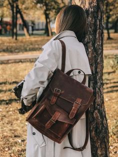 Check out our OTHER PRODUCTS https://www.etsy.com/shop/BartBag Model Simon: Compact, stylish backpack made of genuine leather with vintage style scuffs. It will match any style and occasion - it looks great both with оjeans and sneakers or dress. It is compact and roomy at the same time. * Backpack size: 10 x 14 x 4.3 '' / 25 x 35 x 11 cm. * Outer zippered pocket with the buckle: 8.3 x 5 '' / 21 x 13 cm. * Inside pocket on the back side: 7 x 6 '' / 18 x 15 cm. The main compartment closes with fa Classic Leather Backpack With Hasp Closure For Daily Use, Classic Satchel Backpack With Hasp Closure, Classic Everyday Backpack With Hasp Closure, Leather Backpack With Hasp Closure For Everyday, Travel Satchel Backpack With Hasp Closure, Rectangular Leather Backpack With Hasp Closure, Leather Travel Backpack With Hasp Closure, Leather Backpack With Hasp Closure, Everyday Standard Backpack With Hasp Closure