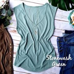 Soft Lightweight Sleeveless Top Perfect For Hot Summer Days Or Nights! Never Worn And In Perfect Condition! Casual V-neck Vest For Loungewear, Casual Green V-neck Camisole, Green Tank Top, Layering Tanks, Sleeveless Tee, Custom T Shirts, Affordable Fashion, Hot Summer, Peplum Top