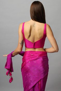 Step into sophistication with our elegant Jolie Magenta Ombre Sarong Saree with a tasseled shoulder drape! This lightweight marvel drapes effortlessly, offering comfort across all seasons. Explore a spectrum of vibrant colors, each embodying its unique charm. Perfect for any occasion, it redefines elegance with its simplicity, making it a must-have for those who appreciate refined style with a touch of tradition. The blouse is optional and sold separately. This sarong saree can be worn with any Blouse Straps Design, Satin Blouse Designs Latest, Party Wear Blouse Designs Latest, Strap Blouse Designs, Strap Blouses For Saree, Blouse Back Designs Unique, Satin Saree Blouse Designs, Modern Blouse Designs Saree, Party Wear Blouse Design